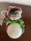 Annalee 7" Mouse with Snowball  1967
