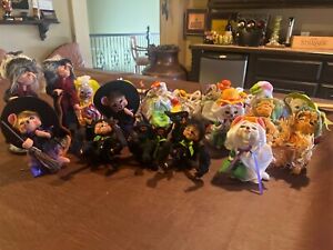 AnnaLee Seasonal collectibles- Halloween and Spring dolls- Most are 7”