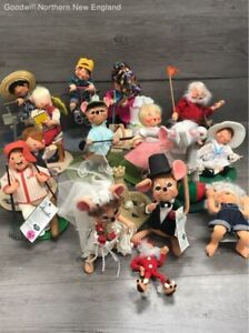 15 Pc Lot of Anna Lee Home Decor Dolls Mice People Etc