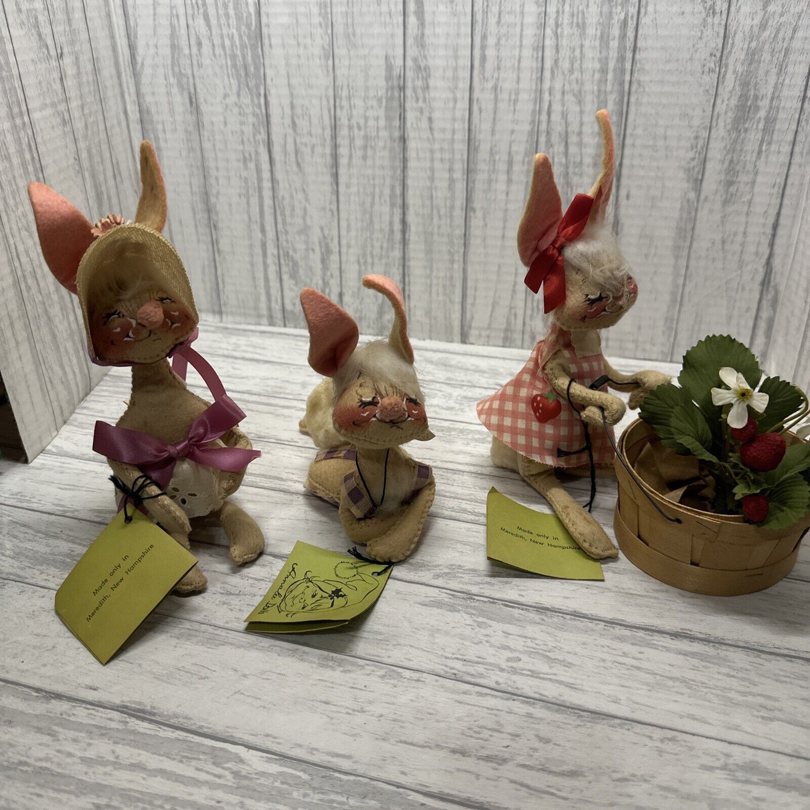Lot Of 3 AnnaLee Mobilitee Dolls Bunny Rabbits Easter Spring Strawberries Rare