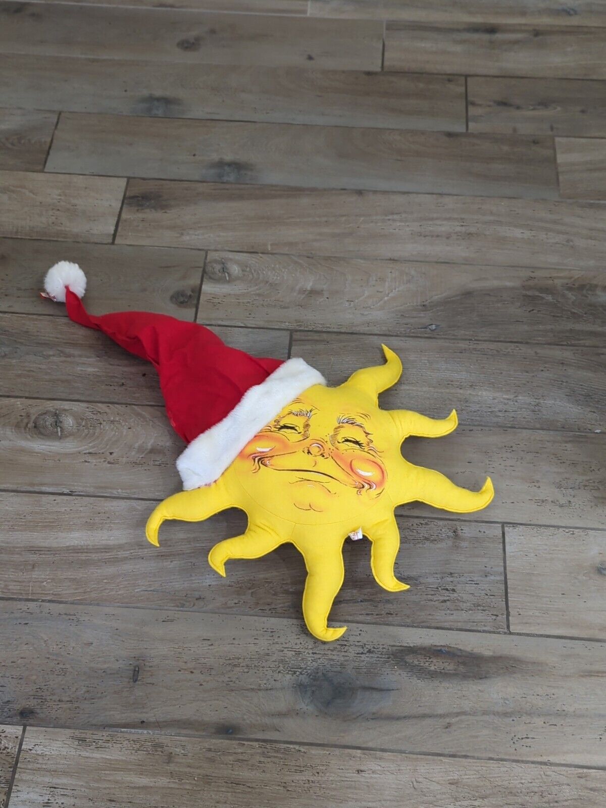 Large Vtg 81 ANNALEE Christmas .Vintage 81 ANNALEE Christmas 2 Sided Smiling Sun