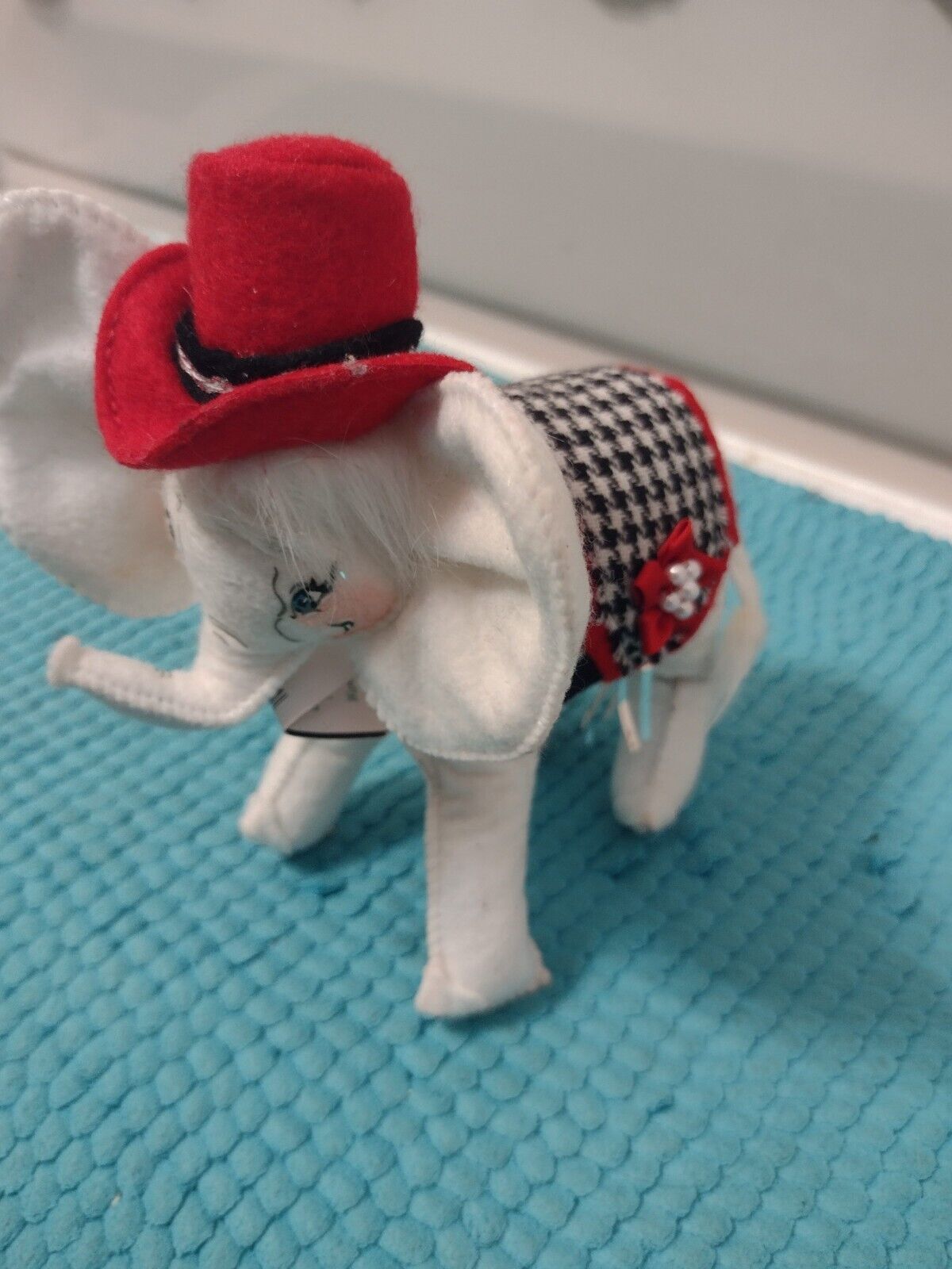 Annalee 7" elephant collectible doll figurine - Ships fast!