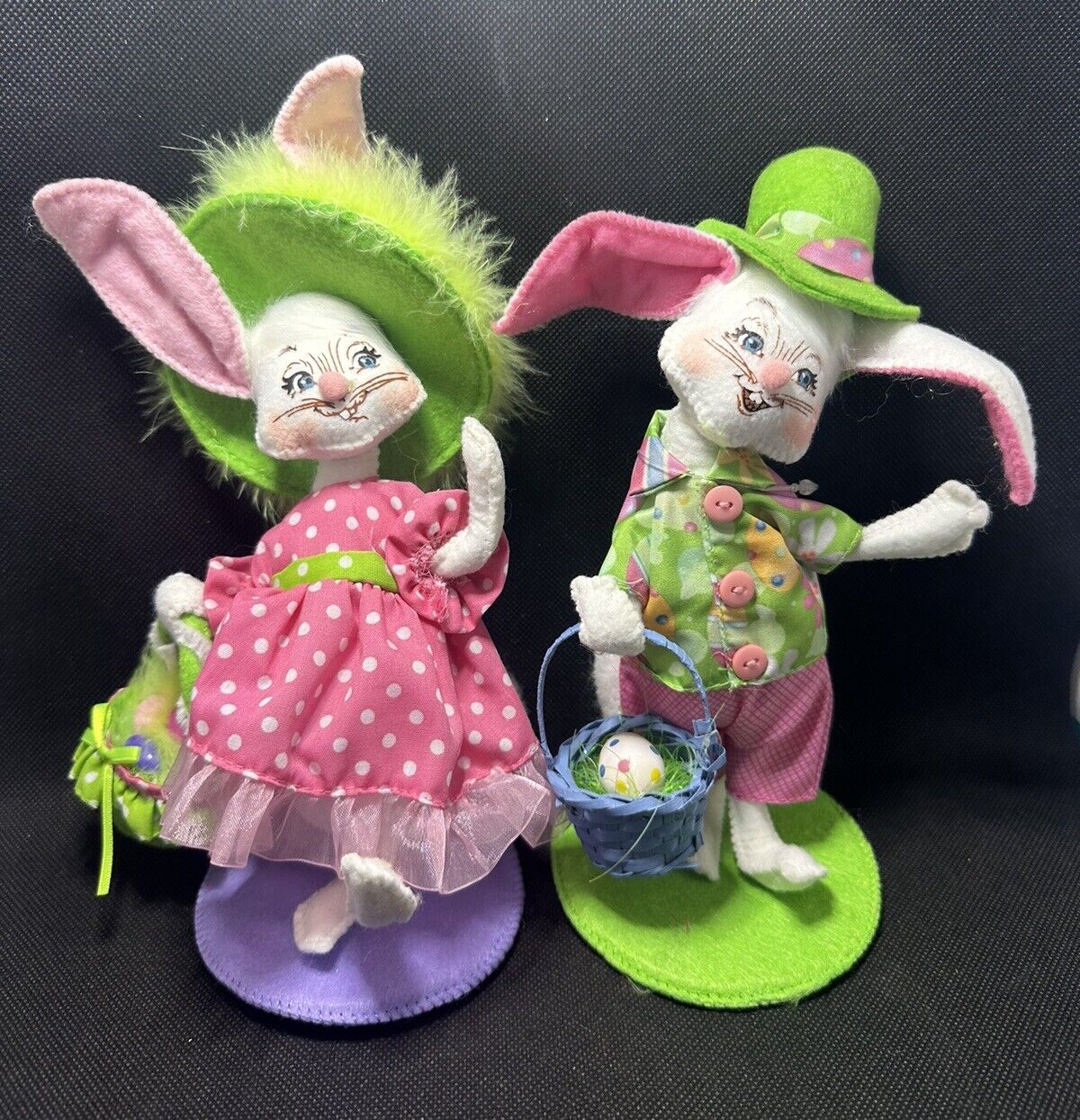 2015 Annalee Mr. & Mrs. Easter Parade Bunny Rabbit Dolls w/ Hats & Baskets