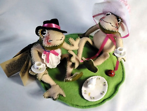 Annalee dolls USA frogs toads Tea Time Toads tea set ladybug tags 10" 1998