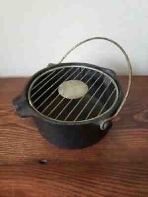 RARE VINTAGE GRISWOLD NO.33 WIND-PROOF ASH TRAY CAST IRON POT KETTLE SKILLET PAN