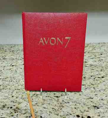RARE Leather Bound AVON 7 Western World Price Guide to Avon Collectibles