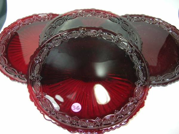 AVON 1876 Ruby Red Cape Cod Collection Set of 4 Dinner Plates 10 3/4"