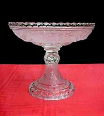 Baccarat renaissance centerpiece bowl has dessert fruit crystal table centre