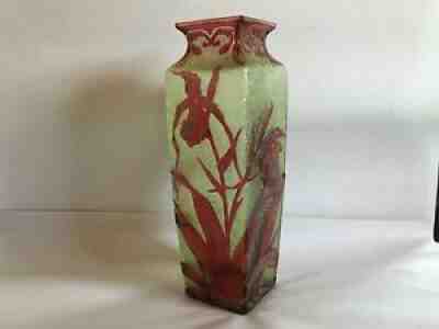 ANTIQUE BACCARAT STUNNING CAMEO ACID ETCH GLASS VASE GREEN TO PINK IRIS ORCHID