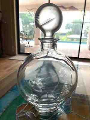 Exquisite BACCARAT Crystal decanter w/ Nautilus SEA SHELL Stopper