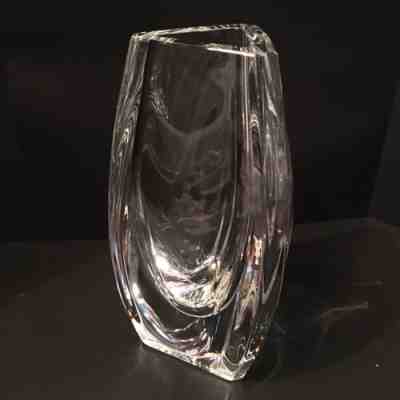 BACCARAT CRYSTAL BOUTON D'OR TRIANGULAR VASE-RETIRED