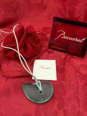 MIP FLAWLESS Stunning BACCARAT Crystal NAUTILUS SEA SHELL SNAIL PENDANT NECKLACE