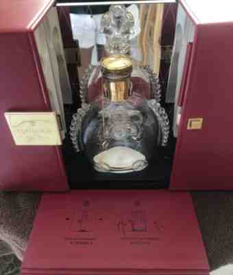 Remy Martin Louis Cognac Baccarat Crystal Bottle Case LVMH Royal Decanter Bar XO