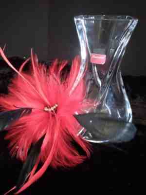 BACCARAT VASE 1987 FRANCE 6inx4in wonderfully designed .Classic beauty