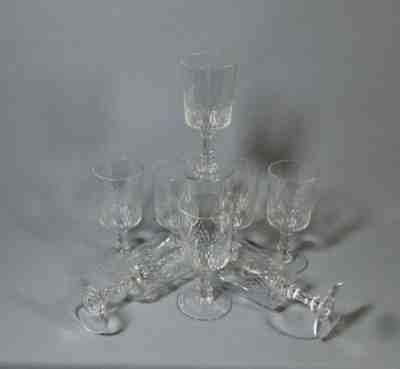 Baccarat crystal wine glasses has seven, mod Champigny facet grain d orge