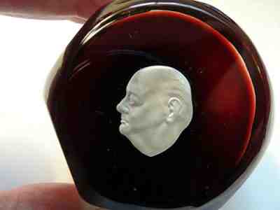 RARE 1954 BACCARAT WINSTON CHURCHILL Paperweight Sulphide Faceted Red Ground