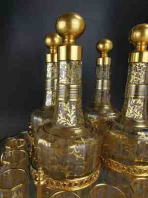 BACCARAT - Exceptional and Important Gold Liquor Service