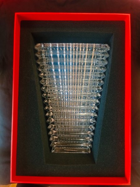 Baccarat Eye Rectangular Shape Large Size Clear Vase With Package & Accessories