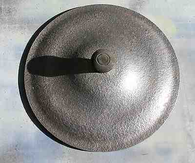 Vintage Hammered Aluminum Sauce or Skillet Pan Lid, Bakelite Knob, 8” 