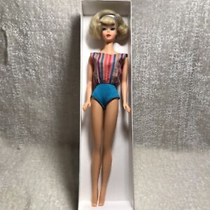 1965-66 Barbie American Girl #1070 RARE PINK SKIN SIDE PART Frosty Blonde Beauty
