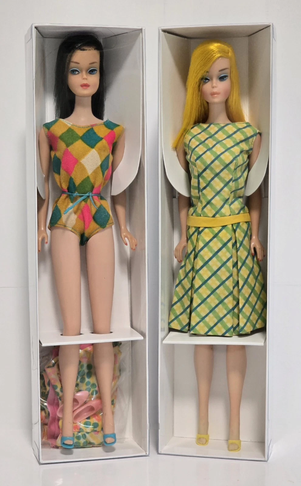 Vintage Color Magic Barbie #1150 LOT w/Original Swimsuit Outfit & Accessories