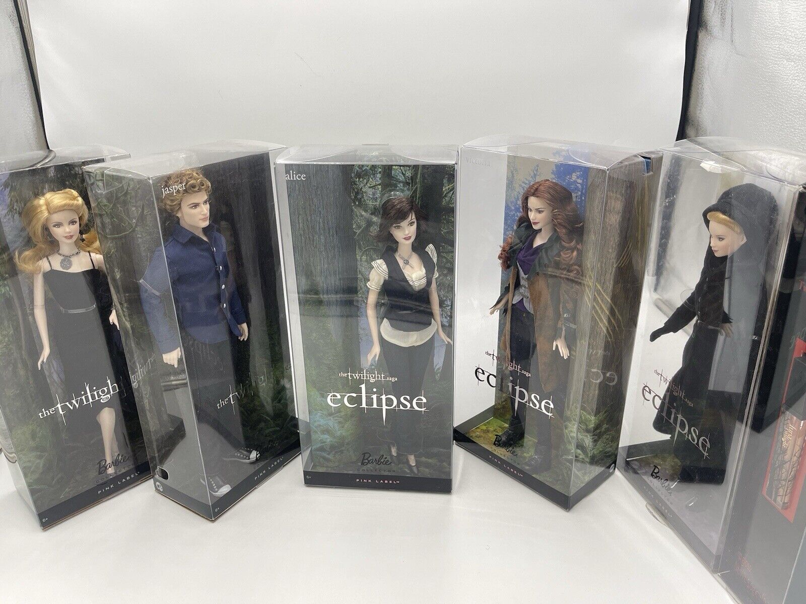 2010  Barbie Twilight Saga & Eclipse Alice, Jasper , Rosalie, Victoria & Jane
