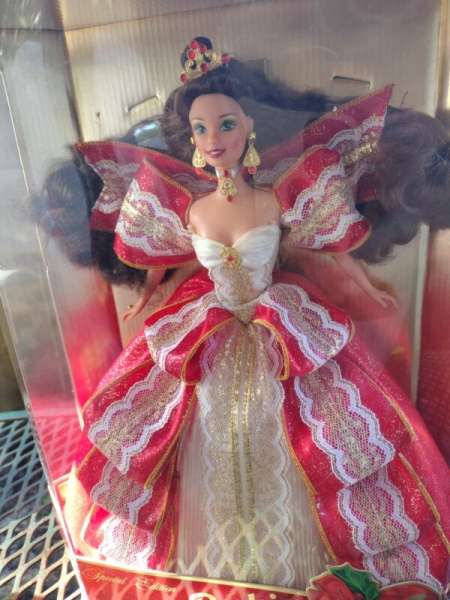 New ListingRARE 1997 Misprint Green Eyes Holiday Barbie Special Edition With Ornament
