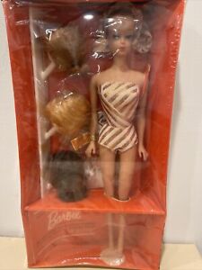 Vintage Original 1963 Barbie Fashion Queen With Wigs & Outfit #870 Near  Mint!