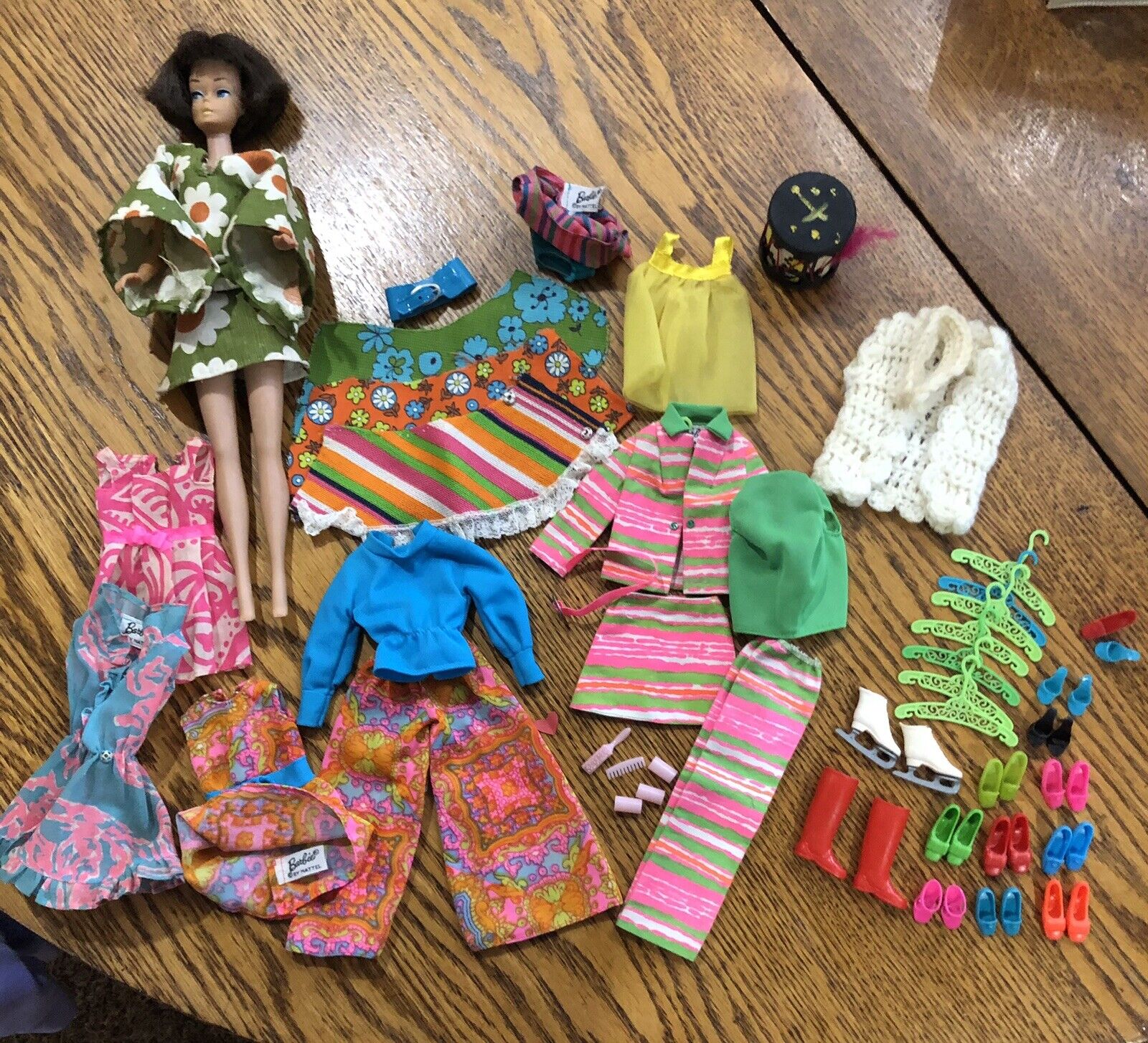 Vintage Mattel 1958 Barbie Doll + Clothes + Shoes + Accessories +Carry Case Lot