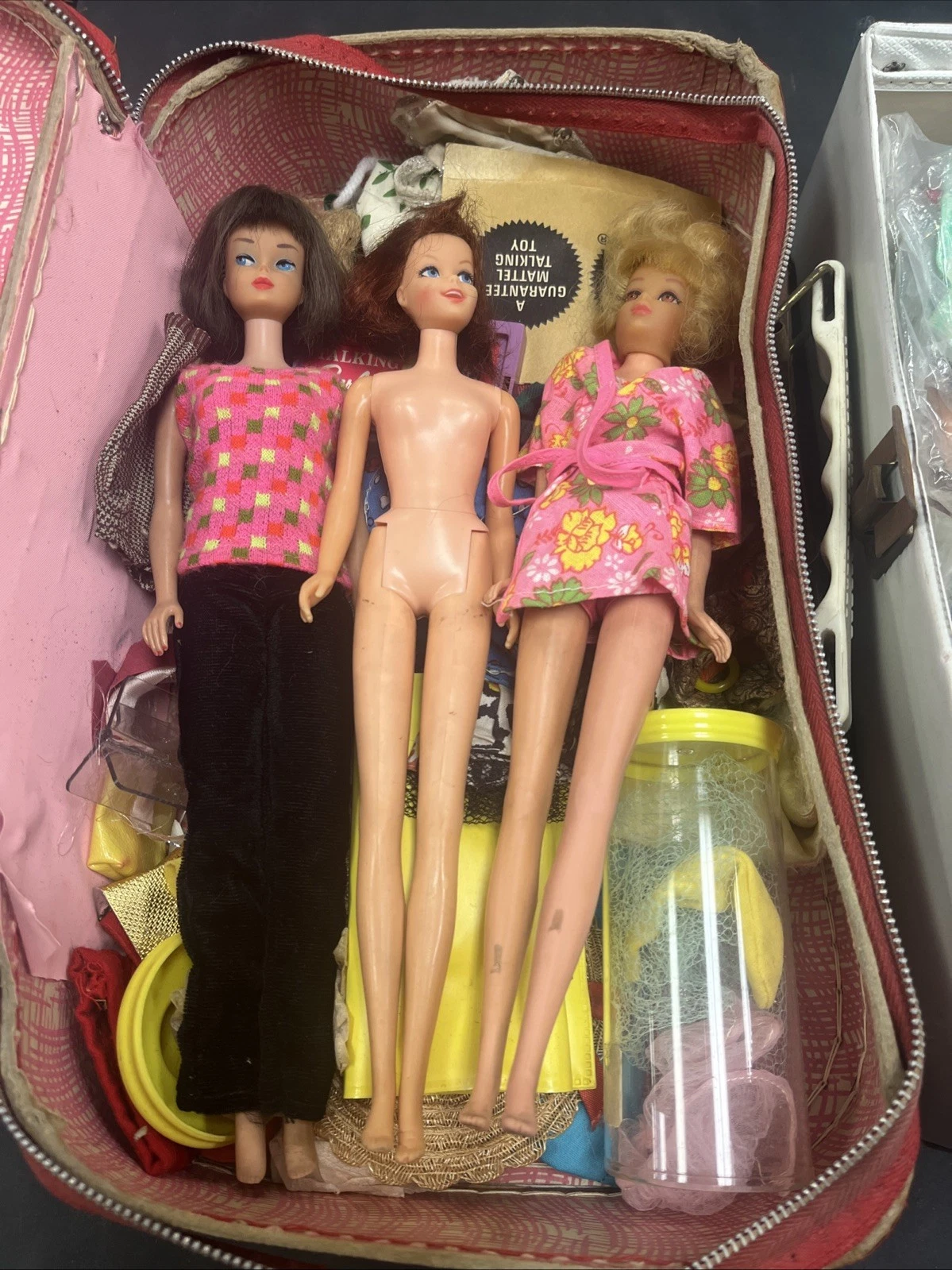 Vintage Barbie Lot 6 Dolls Huge Lot Of Clothes And Doll Trunk Rachet Legs $