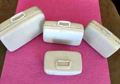 VINTAGE BARBIE SAMSONITE LUGGAGE COMPLETE 4 PIECE SET VERY RARE OFF WHITE!   