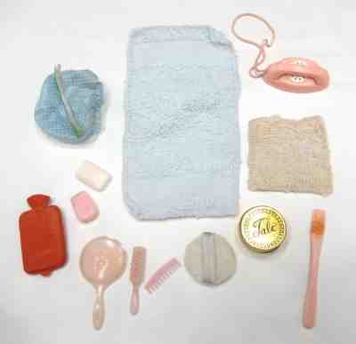 VINTAGE BARBIE 1964-65 COMPLETE BOUDOIR PAK BATH ACCESSORIES