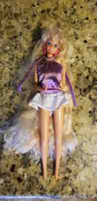 Vintage Barbie Doll Twist and Turn Barbie w/earrings Mattel Inc 1966 China