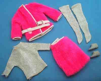 Vintage Barbie SNUG FUZZ Mod Outfit COMPLETE #1813  Doll Clothes 1968-69 *WOW*