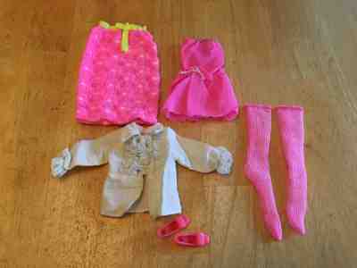 Vintage /Mod Francie 1969 #1227 Long on Looks complete blouse, skirt, stockings+