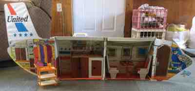 Mattel 1970s BARBIE FRIEND SHIP UNITED AIRLINES Airplane GoodCond w/accessories 
