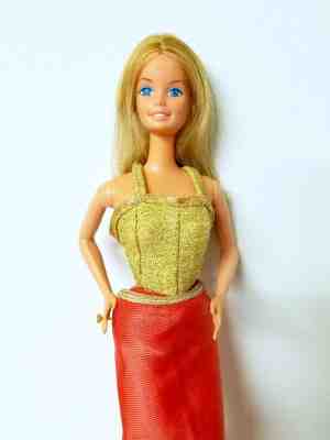 vintage 1978 fashion photo barbie with camera 