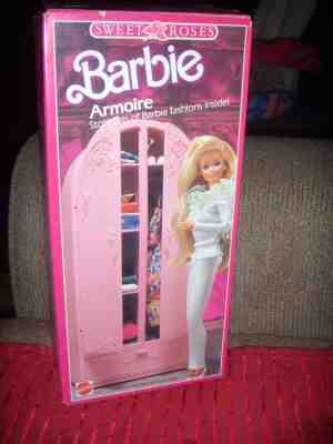 NFRB !  MATTEL'S VINTAGE 1987 SWEET ROSES BARBIE'S ARMOIRE