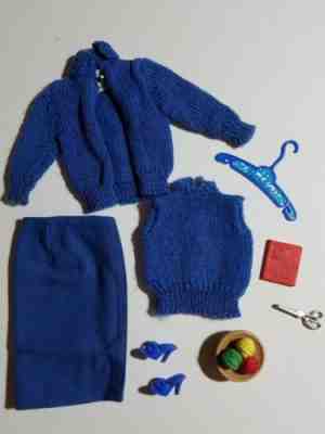 Vintage Barbie KNITTING PRETTY #957 Complete Blue Sweater Outfit Scissors 1963 