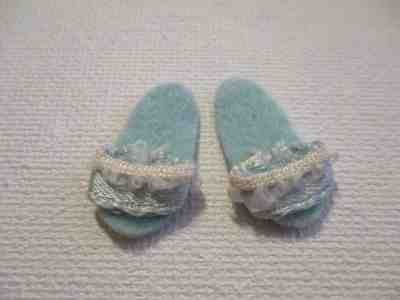 Vintage Barbie: SKIPPER #1930 Loungin' Lovelies Light Blue Felt Slippers