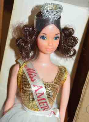 Vintage Barbie Miss America Quick curl Brunette Original Mint Accessories 1973