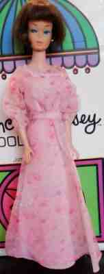 VINTAGE BARBIE "KISSING BARBIE" ORIGINAL DRESS! NEAR MINT!