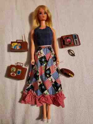 Busy Holdin Holding Hands Barbie Doll Vintage 1972 w/ Accessories #3312