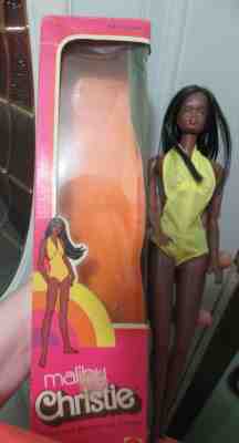 BARBIE'S FRIEND CHRISTIE DOLL "MALIBU CHRISTIE" 1975 MATTEL #7745- W BOX/STAND