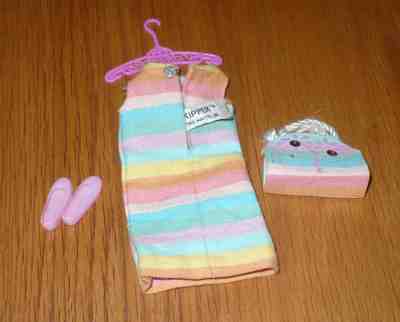 1963  MATTEL  SKIPPER BARBIE DOLL  / SUNNY PASTELS  # 1910  / DOLL CLOTHING