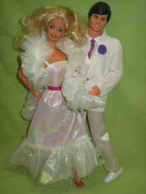 VINTAGE Superstar Era 1983 CRYSTAL BARBIE & KEN 2 Dolls in Outfit w/ Ring LOT