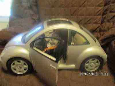 Vtg. Barbie Volkswagen Beetle & Afro-American 1966 Barbie Mattel (Rhodesia)
