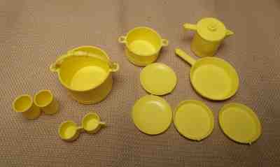 lot of Barbie doll dishes pots pans coffee pot,cups Beach Bus/Country Camper