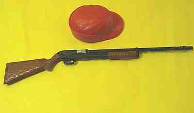Vintage Barbie Ken Doll GOIN HUNTING #1409 CAP HAT & VHTF SHOTGUN RIFLE, EXC!