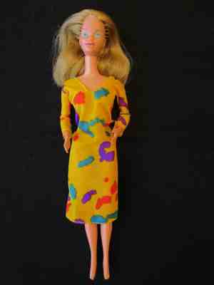 Vintage SPECIAL RELEASE 1978 Kissing Barbie on 1965 (Production) Barbie Body